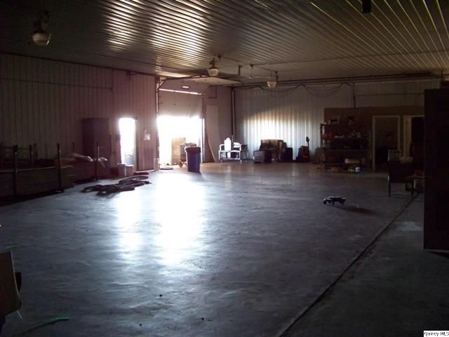 Big River Fish Corporation: 30402 State Highway 107, Griggsville, IL 62340